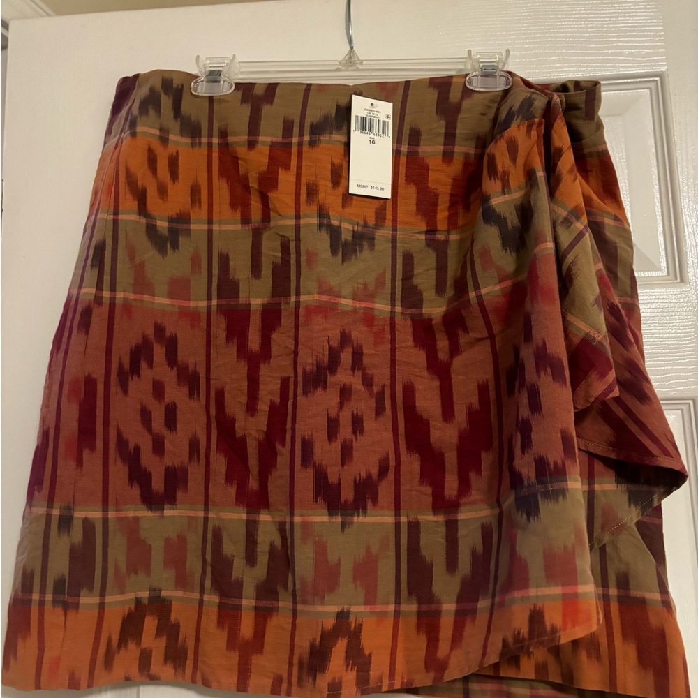 Ralph Lauren skirt NWT. Size 16